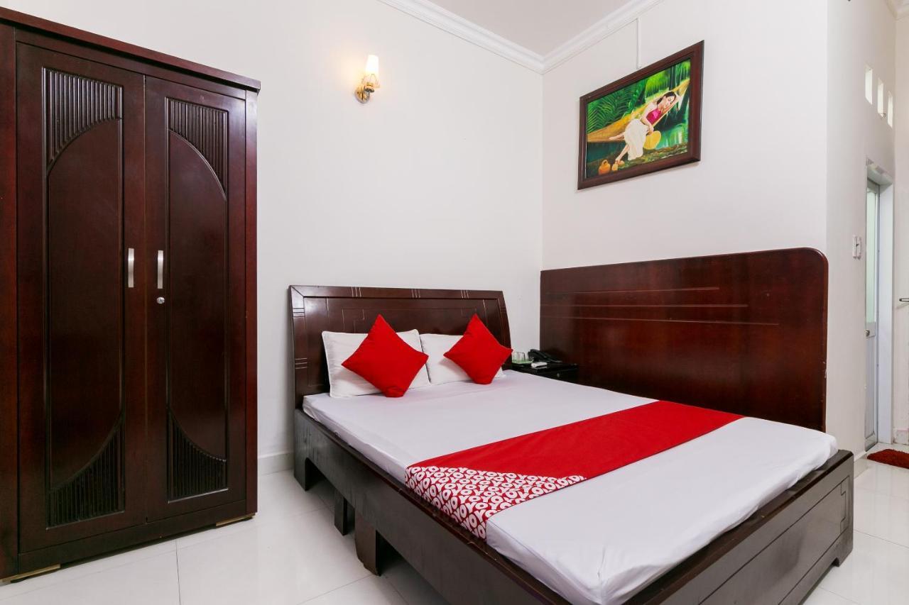 Oyo 486 Nhat Nhat Hotel Ho Chi Minh-stad Buitenkant foto